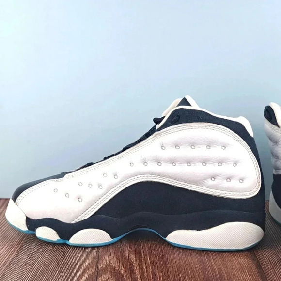 Jordan 13 Retro GS 'Obsidian' sz 6Y White/Obsidian/Dark Powder Blue - Picture 3 of 11
